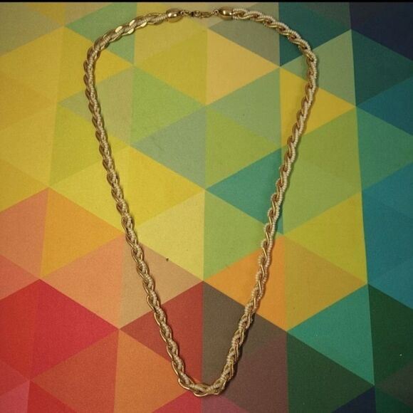 Vtg TRIFARI 80s Gold Tone Twisted Chain Link Necklace Faux Seed Pearl Beads 24" - Picture 1 of 7